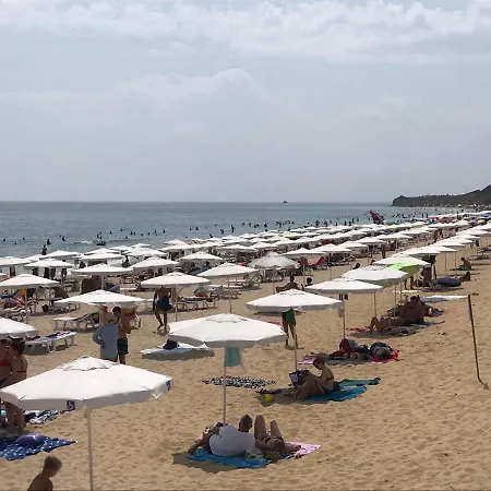 Lilac Garden Apartments Διαμέρισμα Νεσέμπαρ