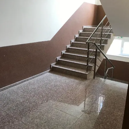 Lilac Garden Apartments Νεσέμπαρ